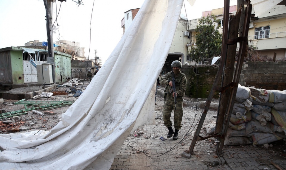 Cizre'de PKK'nın inlerine operasyon 57