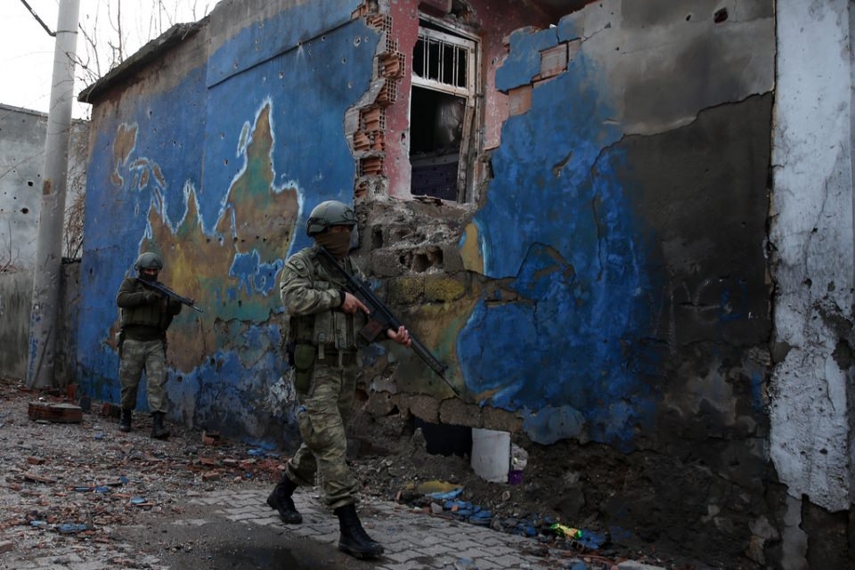 Cizre'de PKK'nın inlerine operasyon 59