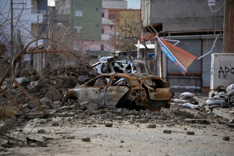 Cizre'de PKK'nın inlerine operasyon 69