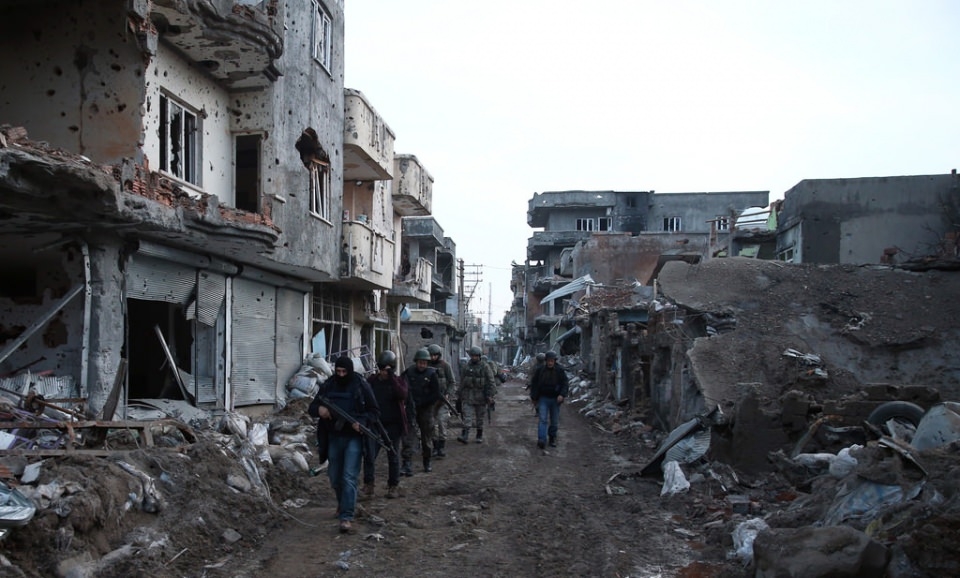 Cizre'de PKK'nın inlerine operasyon 83