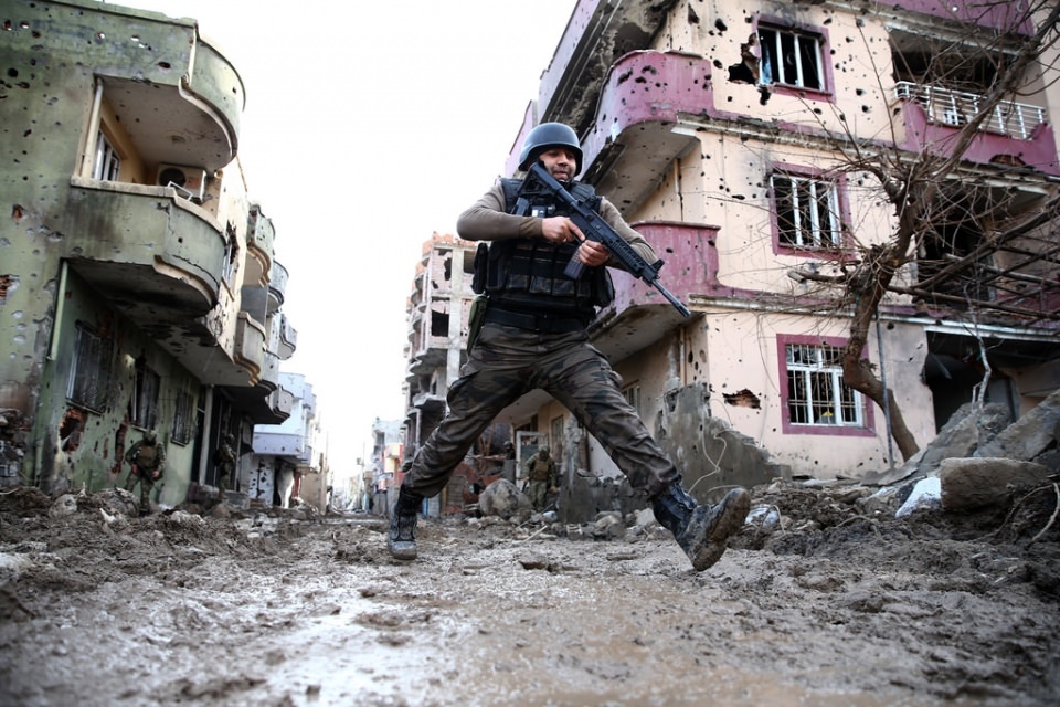Cizre'de PKK'nın inlerine operasyon 9