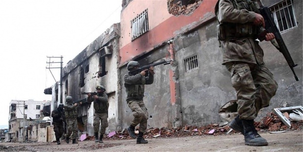 Asker ve polisten karış karış tarama! 10