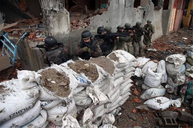 Asker ve polisten karış karış tarama! 12