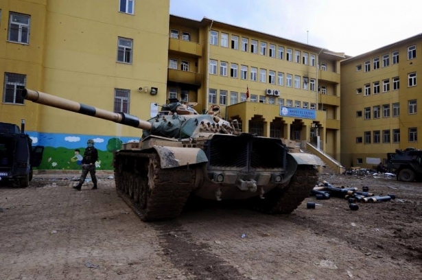 Asker ve polisten karış karış tarama! 19