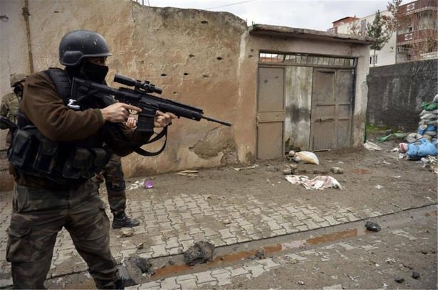 Asker ve polisten karış karış tarama! 21