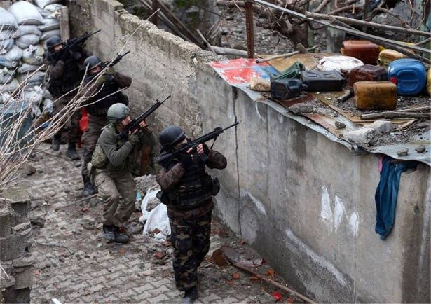 Asker ve polisten karış karış tarama! 29