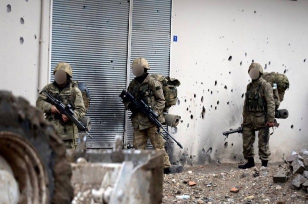 Asker ve polisten karış karış tarama! 37