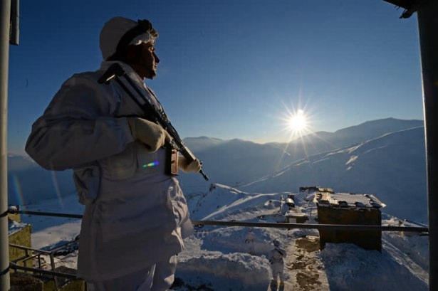 Eksi 20'de vatan savunması 110