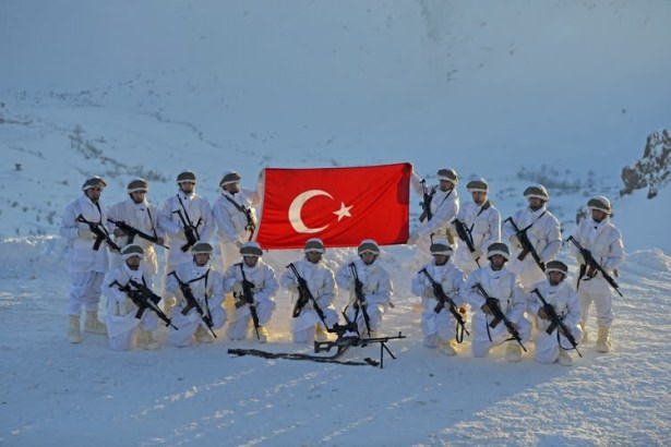 Eksi 20'de vatan savunması 112