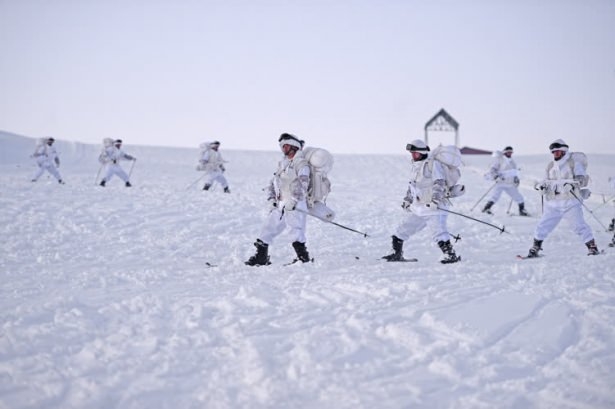 Eksi 20'de vatan savunması 116