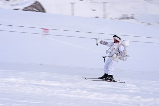 Eksi 20'de vatan savunması 118