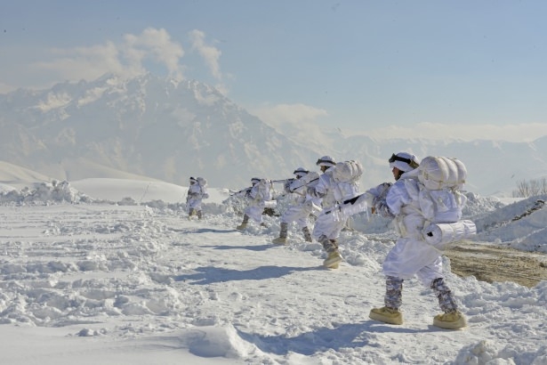 Eksi 20'de vatan savunması 16