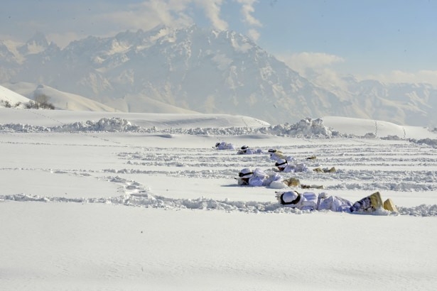 Eksi 20'de vatan savunması 18