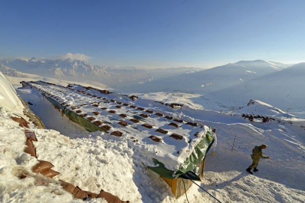 Eksi 20'de vatan savunması 38