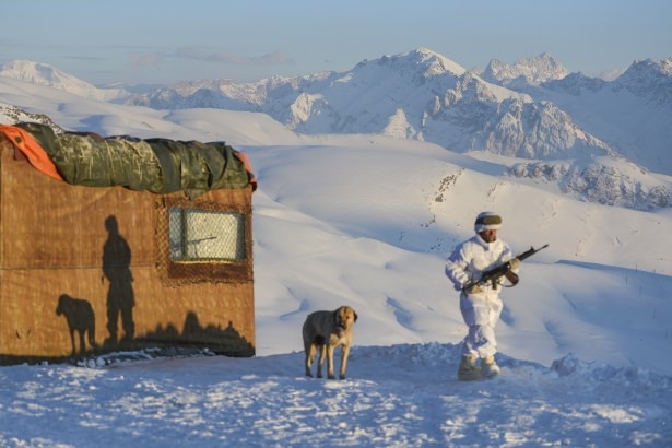 Eksi 20'de vatan savunması 40