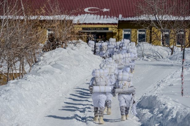 Eksi 20'de vatan savunması 44