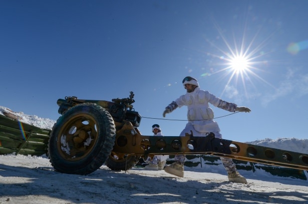 Eksi 20'de vatan savunması 53