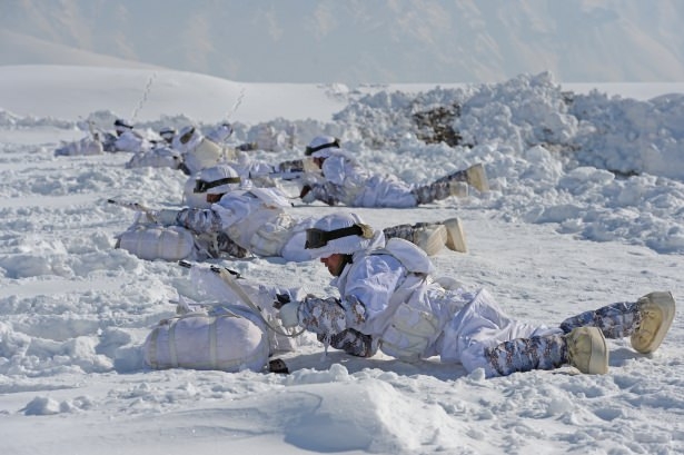 Eksi 20'de vatan savunması 68