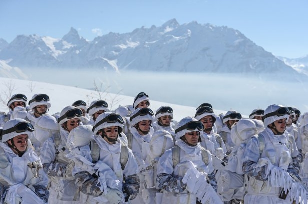 Eksi 20'de vatan savunması 70