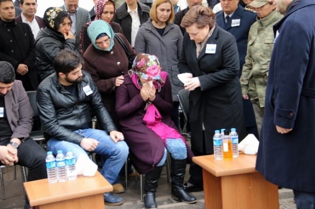 Sur Şehitleri son yolculuğuna uğurlandı 16