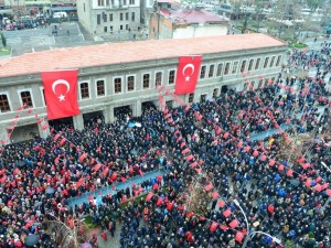 Sur Şehitleri son yolculuğuna uğurlandı