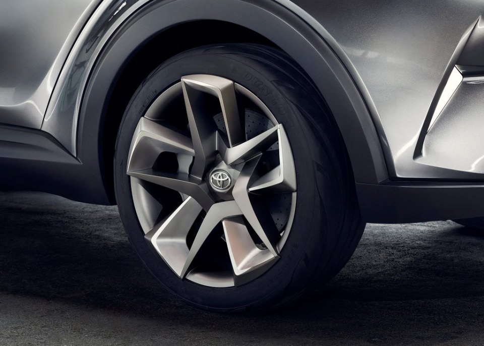 Toyota'dan inanılmaz model: C-HR 9