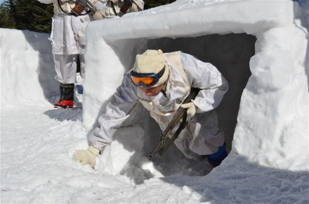 "Özel komando"lar Ilgaz Dağı'nda kış eğitiminde 10