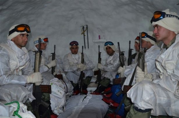 "Özel komando"lar Ilgaz Dağı'nda kış eğitiminde 11