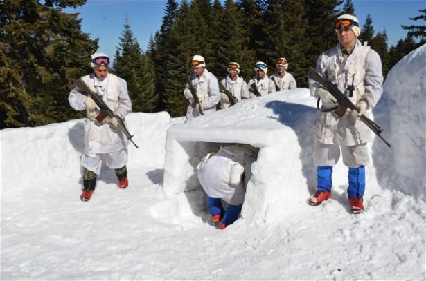 "Özel komando"lar Ilgaz Dağı'nda kış eğitiminde 9