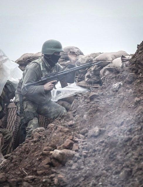 Teröristler son 100 metreye sıkıştı 104