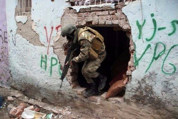 Teröristler son 100 metreye sıkıştı 112