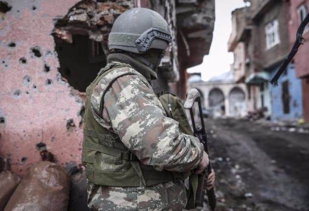 Teröristler son 100 metreye sıkıştı 70