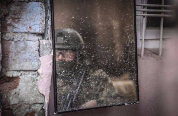 Teröristler son 100 metreye sıkıştı 71