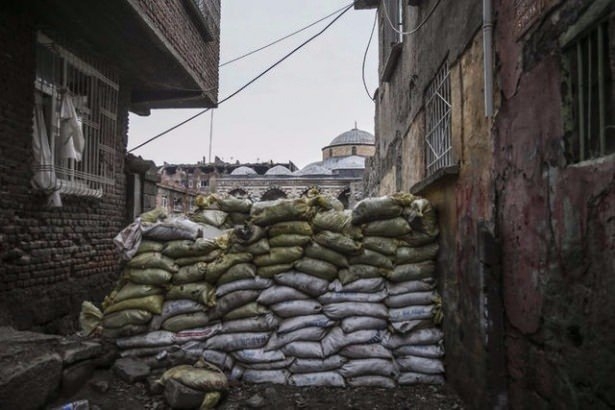 Teröristler son 100 metreye sıkıştı 78