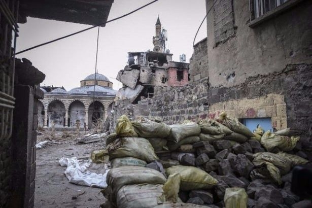 Teröristler son 100 metreye sıkıştı 82