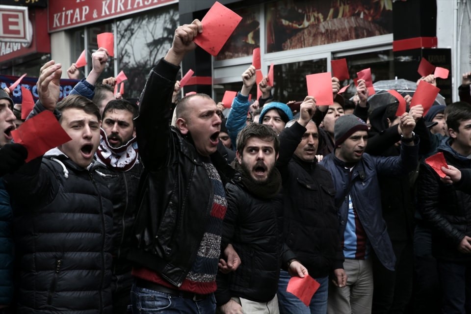 Trabzon'da kırmızı kartlı protesto 6
