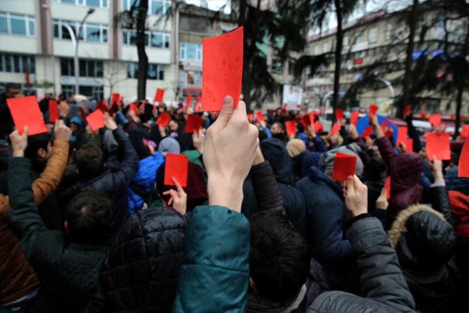 Trabzon'da kırmızı kartlı protesto 9