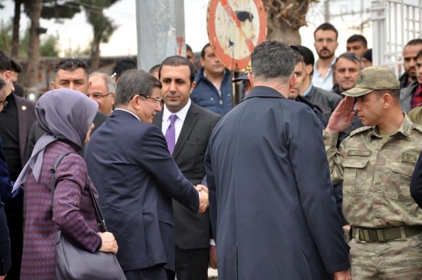 Başbakan Cuma namazını Silopi'de kıldı 13