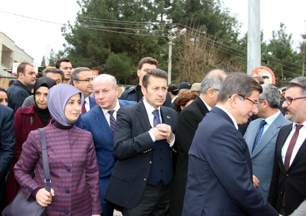 Başbakan Cuma namazını Silopi'de kıldı 16