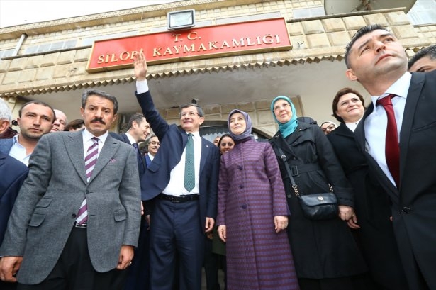 Başbakan Cuma namazını Silopi'de kıldı 32
