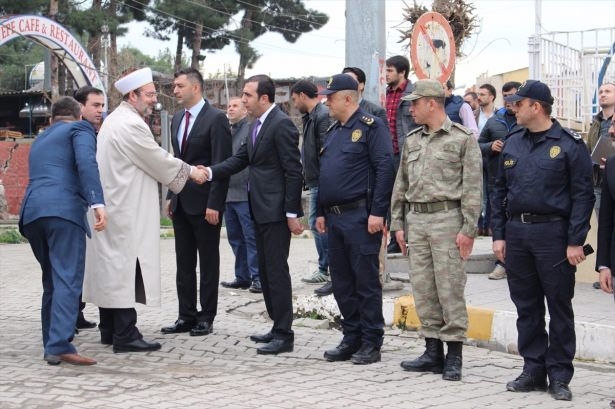 Başbakan Cuma namazını Silopi'de kıldı 8