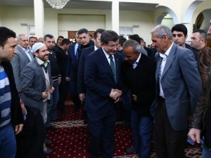 Başbakan Cuma namazını Silopi'de kıldı