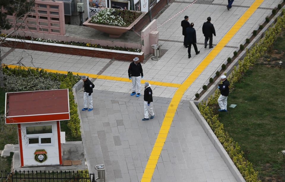 Dehşetin izleri gün ağarınca ortaya çıktı 30