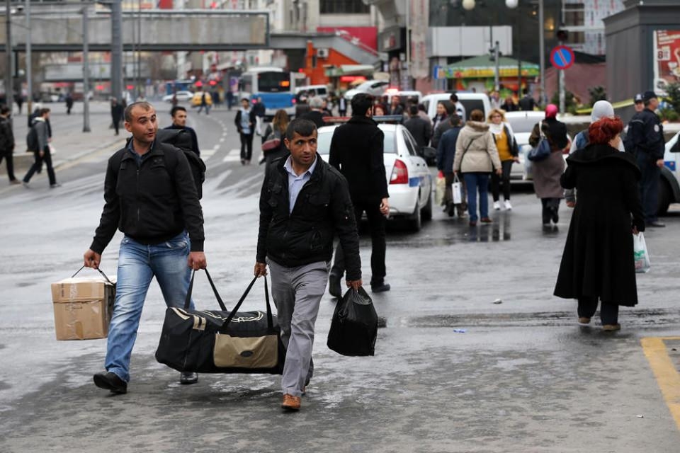 Dehşetin izleri gün ağarınca ortaya çıktı 38