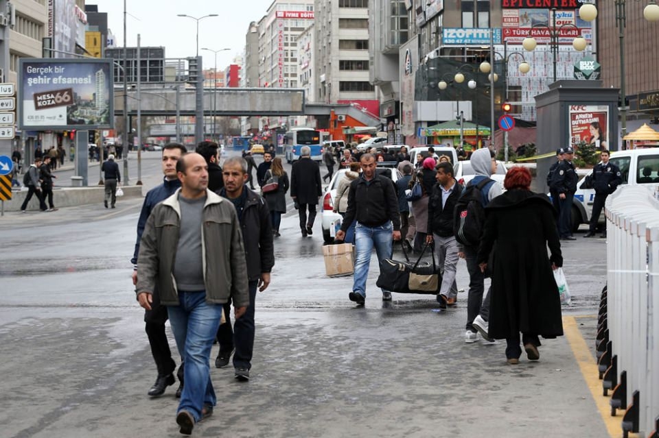 Dehşetin izleri gün ağarınca ortaya çıktı 39