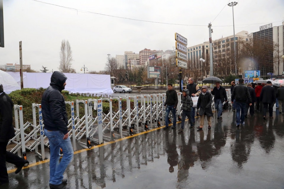 Dehşetin izleri gün ağarınca ortaya çıktı 52