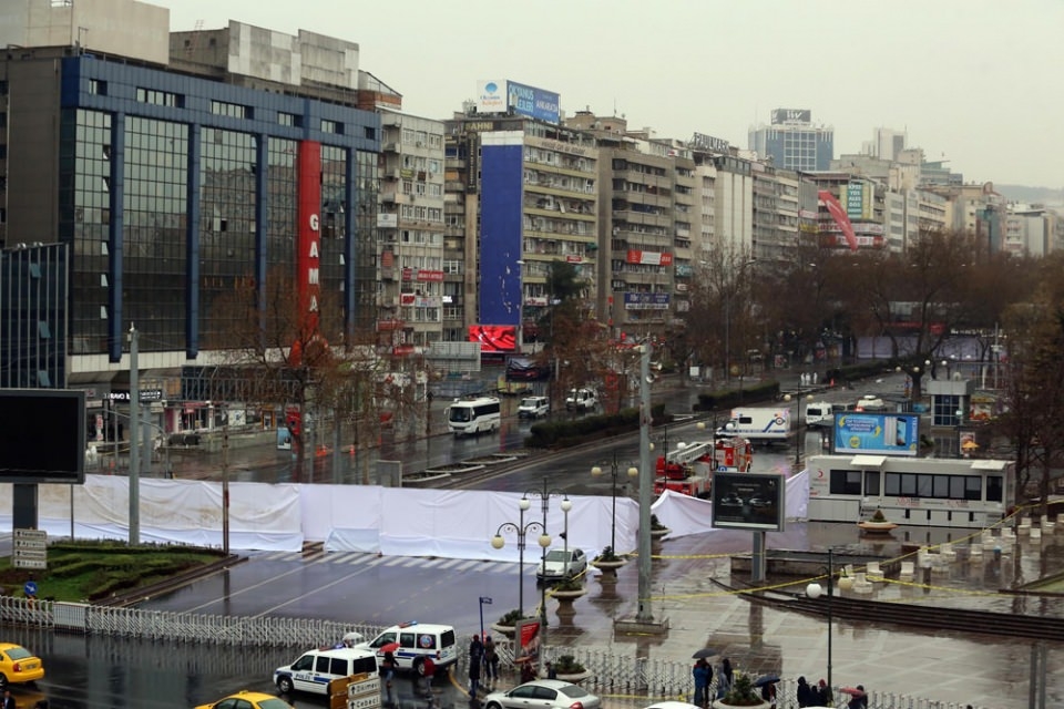 Dehşetin izleri gün ağarınca ortaya çıktı 58