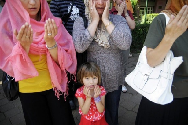 Srebrenitsa katliamının korkunç fotoğrafları 30