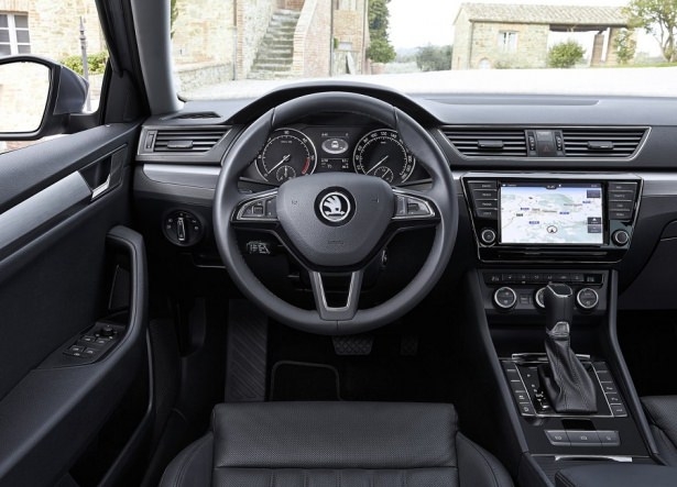 İşte Türkiye'de yılın otomobili finalistleri 30