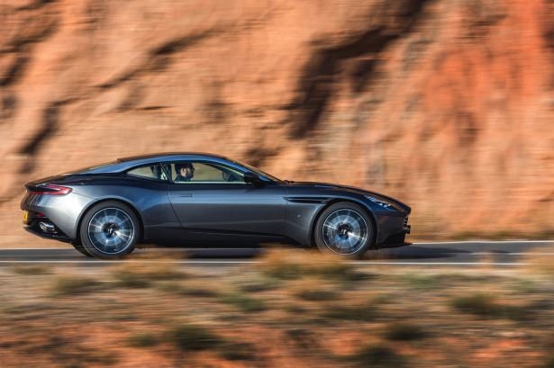 Aston Martin DB11 Türkiye'ye geliyor 27